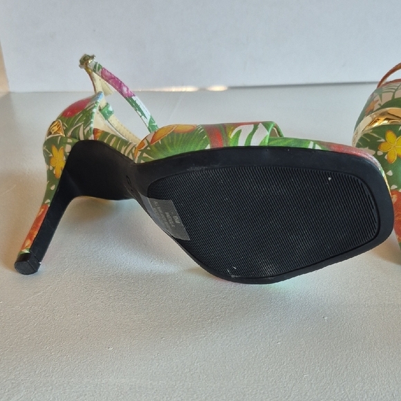 Guess Green and Pink Stiletto Heels with Ankle Strap - Picture 5 of 7